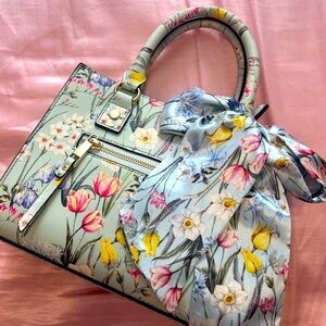 ✨NWT✨ Aldo Floral Handbag 🌸